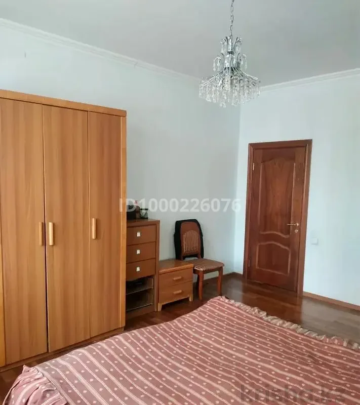 Dviejų aukštų butas ramioje vietoje su baseinu – 2 nuotrauka iš 9