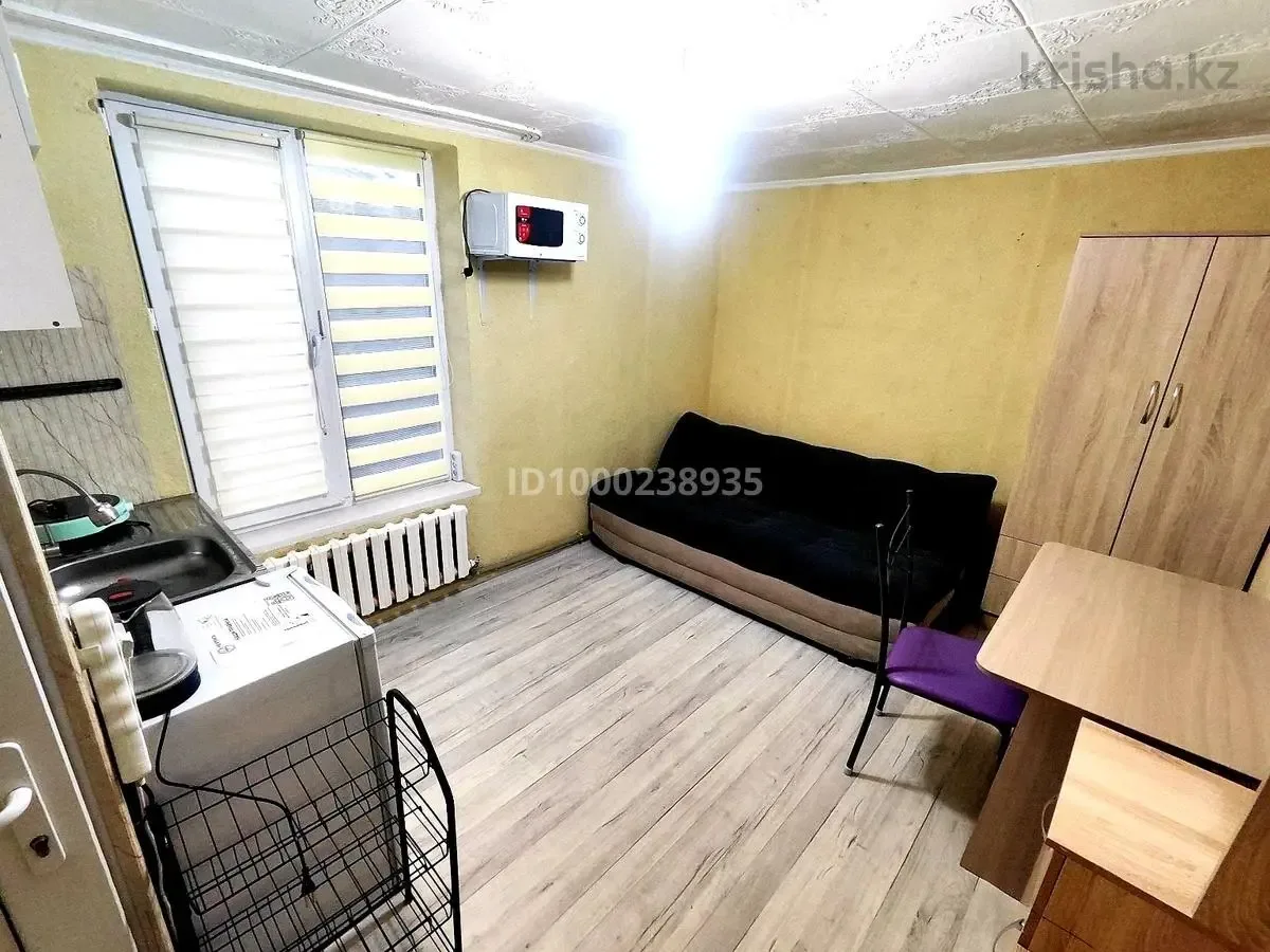 Dviejų aukštų butas centre su sodu – 1 nuotrauka iš 7