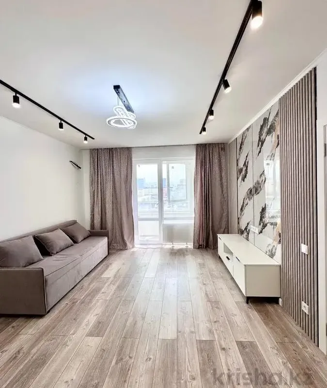 Butas centre modernaus dizaino – 4 nuotrauka iš 8