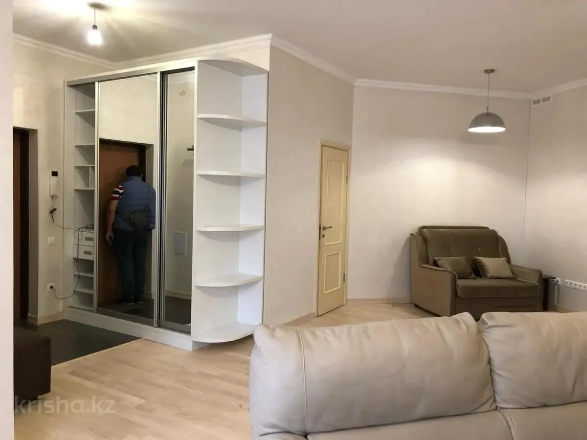 Dviejų aukštų butas parke erdvus – 1 nuotrauka iš 5