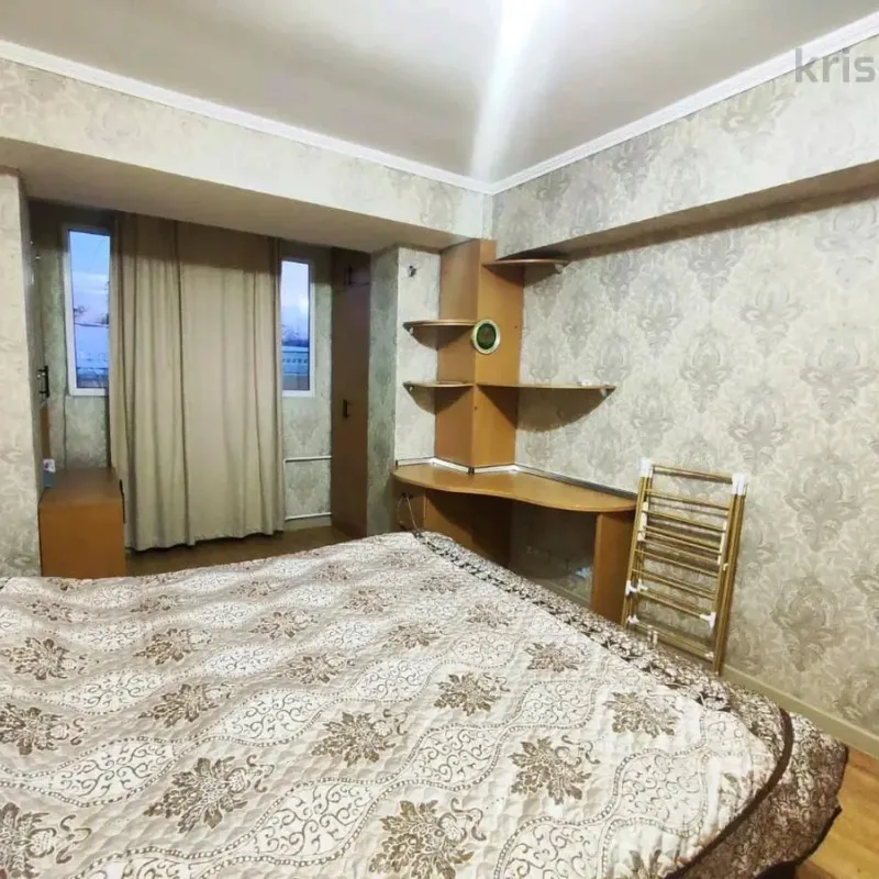 Butas centre su sodu – 2 nuotrauka iš 6