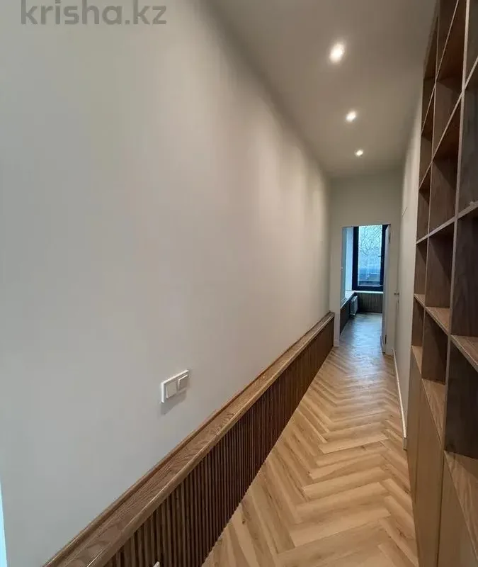 Butas senamiestyje su terasa – 5 nuotrauka iš 9