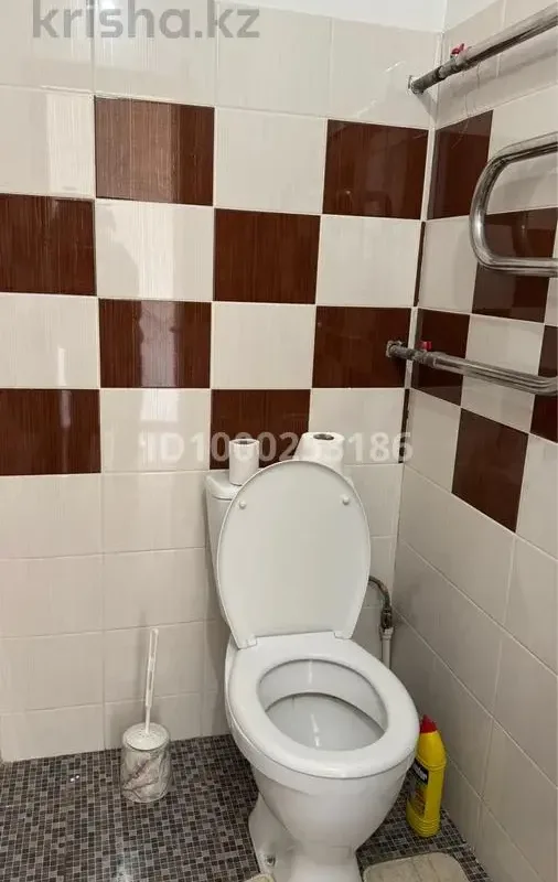 Dviejų aukštų butas prie upės su baseinu – 2 nuotrauka iš 8