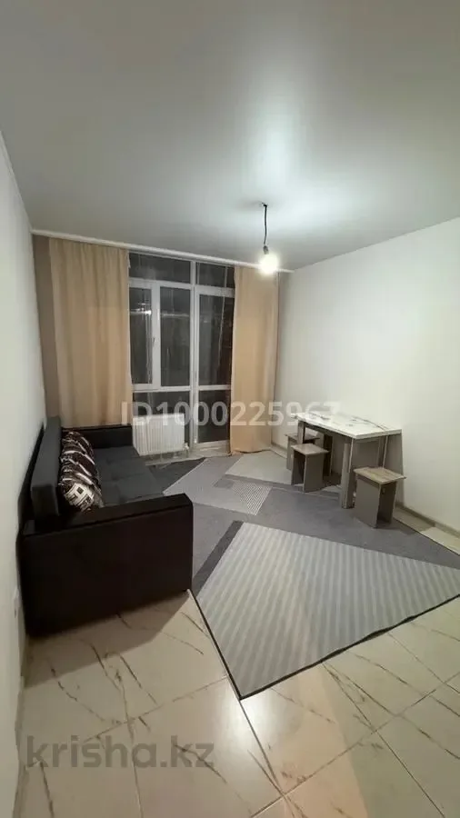 Dviejų aukštų butas centre su jacuzzi – 1 nuotrauka iš 7