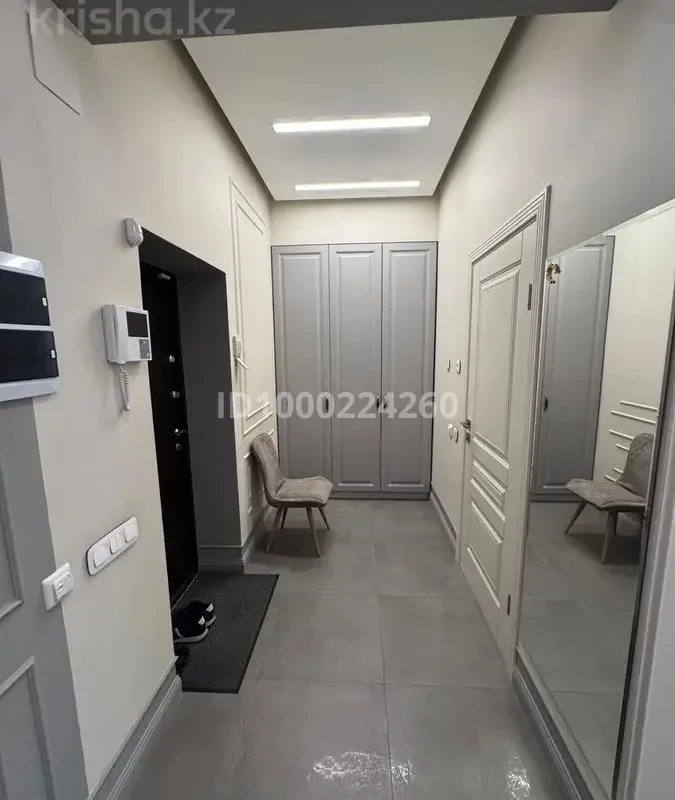 Dviejų aukštų butas centre modernaus dizaino – 5 nuotrauka iš 5