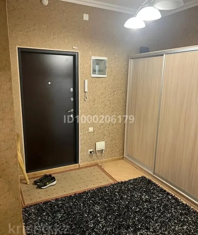 Dviejų aukštų butas prie jūros su terasa – 4 nuotrauka iš 6
