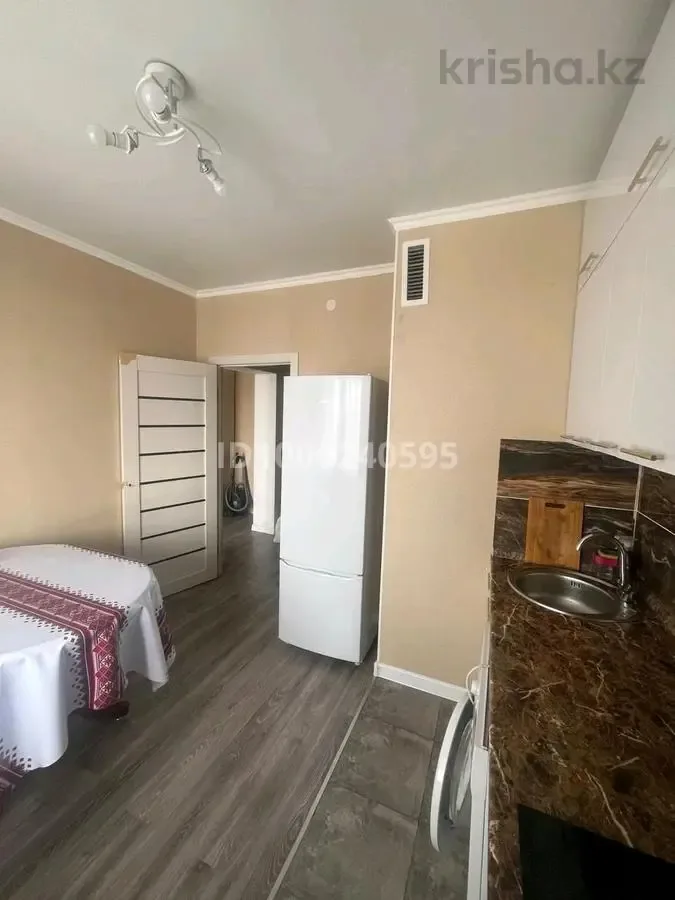 Butas prie ežero su kaminu – 1 nuotrauka iš 8
