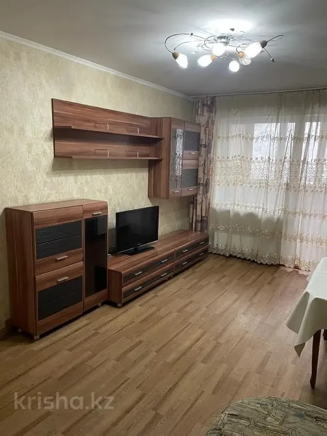 Loftas ramioje vietoje su kaminu – 1 nuotrauka iš 4