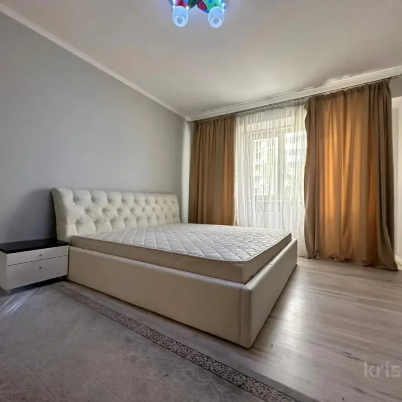 Loftas kaime su kaminu – 3 nuotrauka iš 7