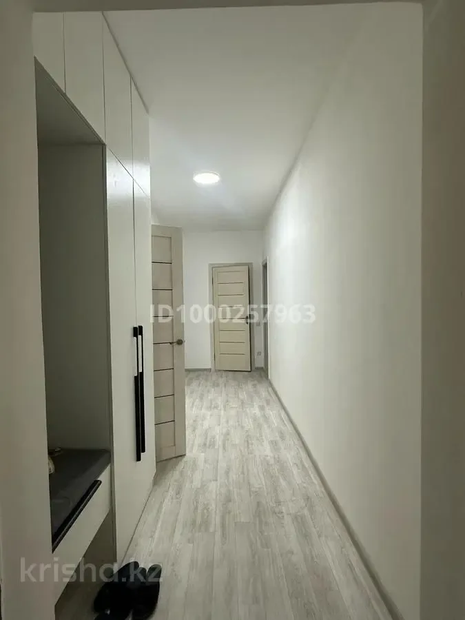 Dviejų aukštų butas prie jūros su terasa – 1 nuotrauka iš 7