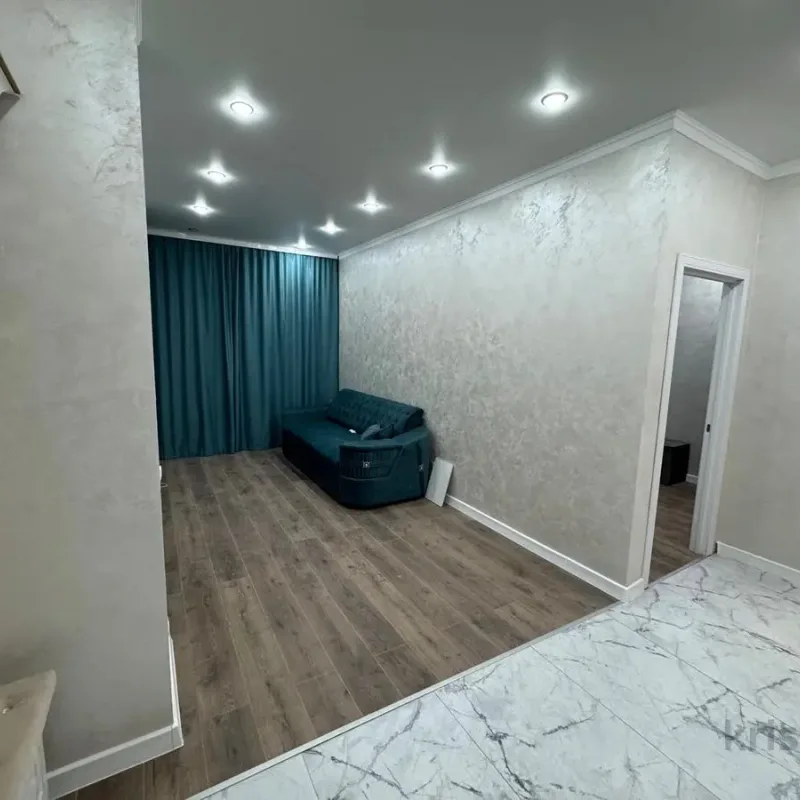 Butas centre su balkonu – 2 nuotrauka iš 6