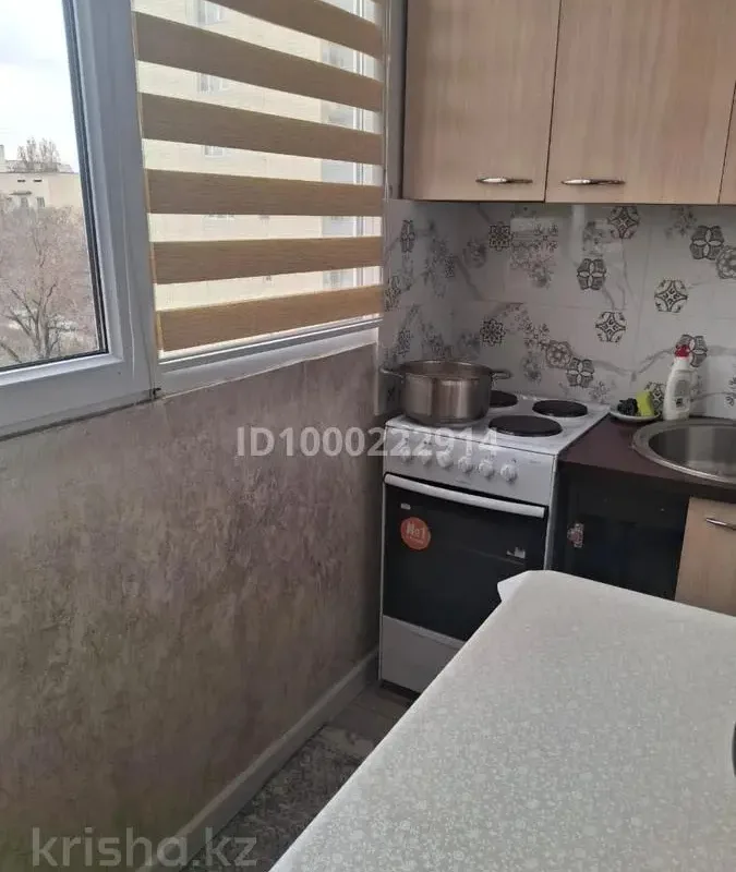 Dviejų aukštų butas centre su balkonu – 3 nuotrauka iš 4