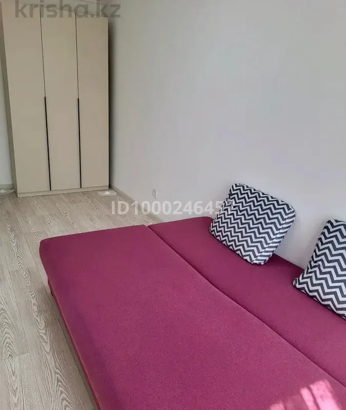 Dviejų aukštų butas prie ežero su balkonu – 4 nuotrauka iš 7