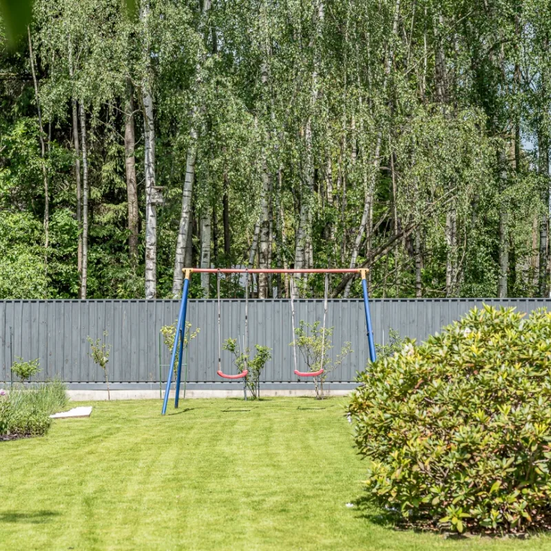 Vila prie jūros su baseinu – 2 nuotrauka iš 8