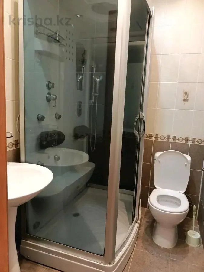 Dviejų aukštų butas miške su kaminu – 1 nuotrauka iš 4