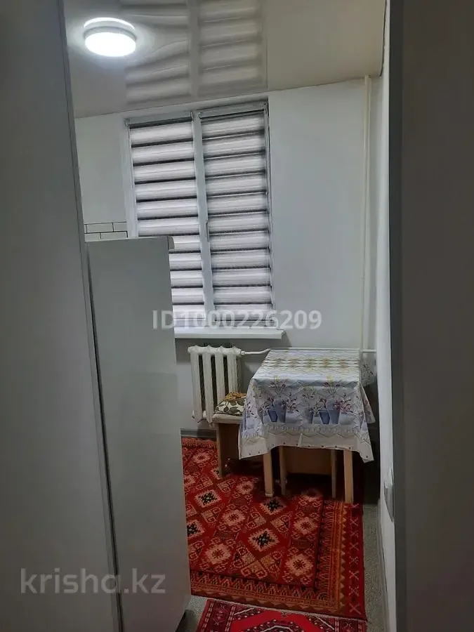 Tvarkingas 25 m² kambarys — Utena – 1 nuotrauka iš 4