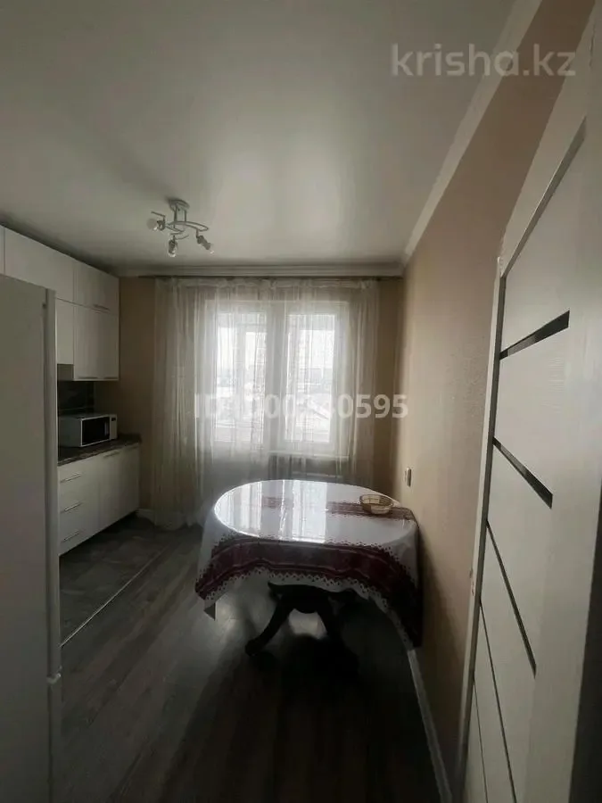 Dviejų aukštų butas centre su sodu – 1 nuotrauka iš 8