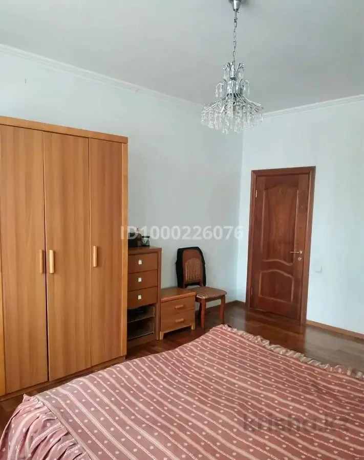 Butas centre modernaus dizaino – 1 nuotrauka iš 8