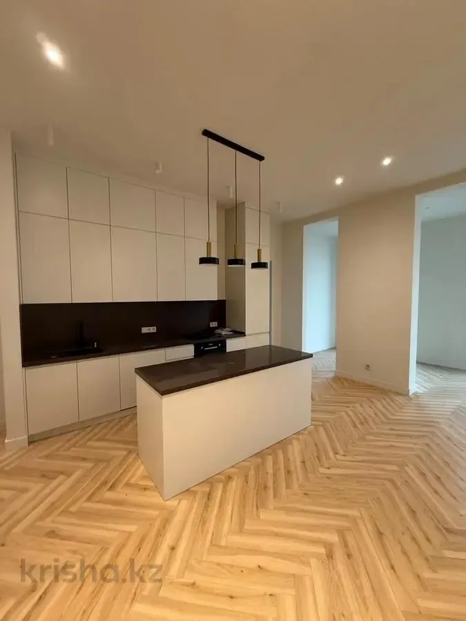 Dviejų aukštų butas parke su terasa – 1 nuotrauka iš 5