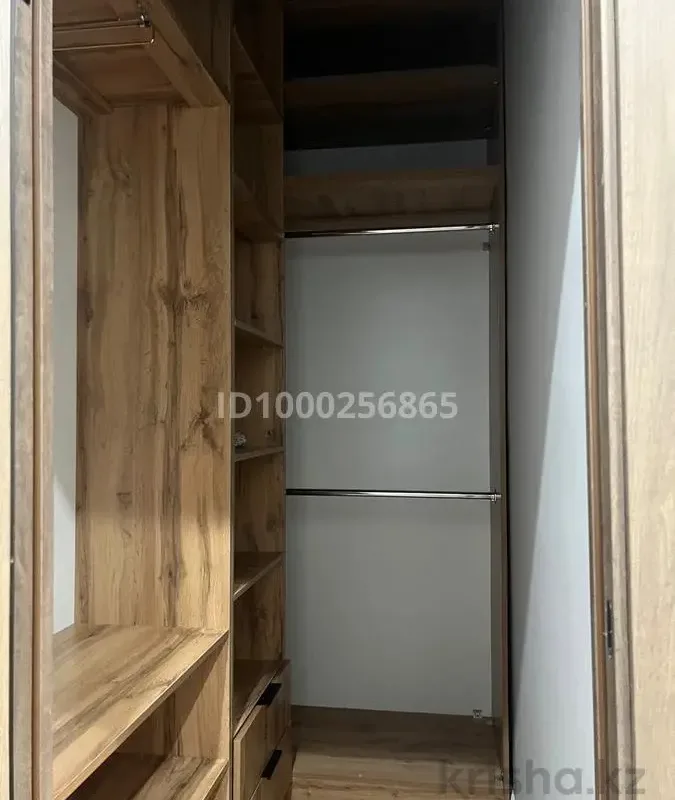 Butas centre su balkonu – 3 nuotrauka iš 3