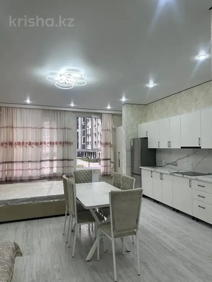 Dviejų aukštų butas centre modernaus dizaino – 1 nuotrauka iš 7