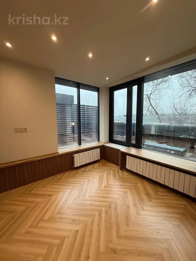 Dviejų aukštų butas centre su jacuzzi – 1 nuotrauka iš 6