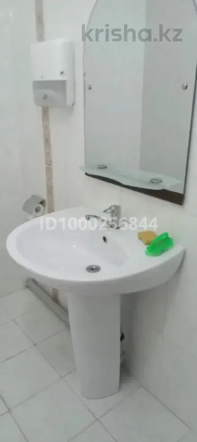 Dviejų aukštų butas centre su sodu – 1 nuotrauka iš 8