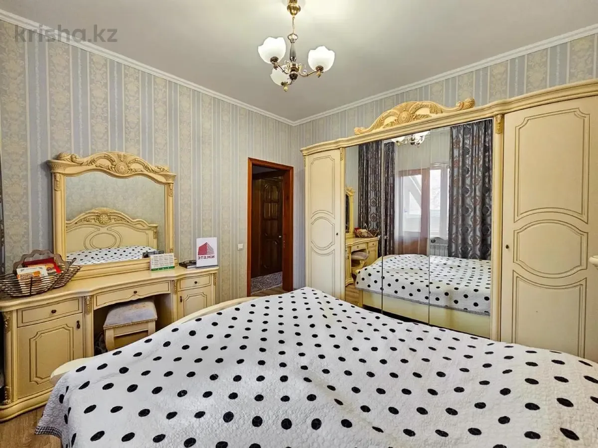 Sodyba parke su terasa – 1 nuotrauka iš 8