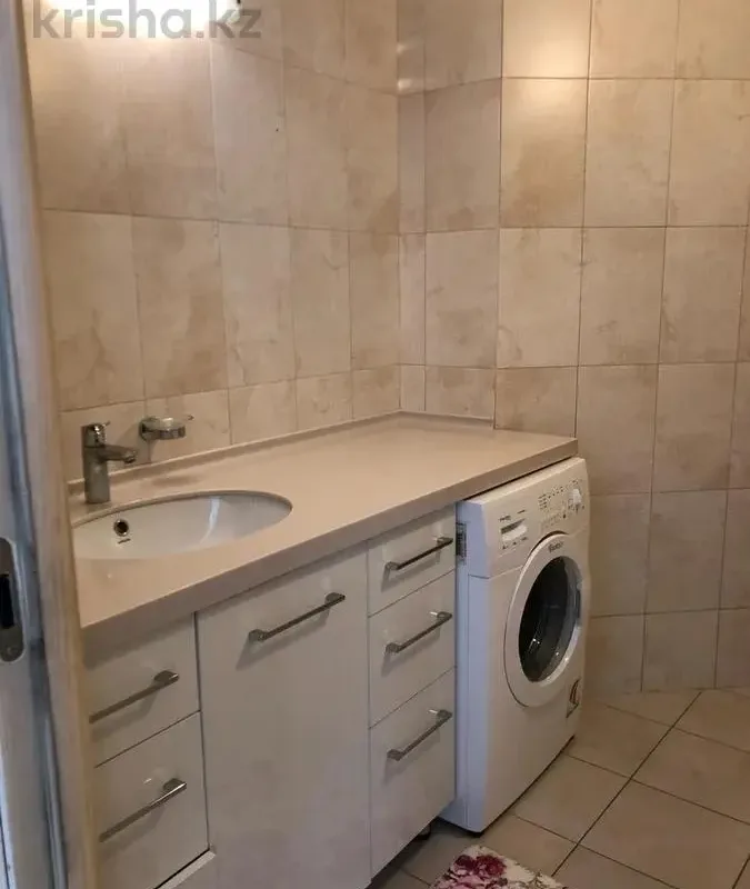 Butas centre su baseinu – 2 nuotrauka iš 6