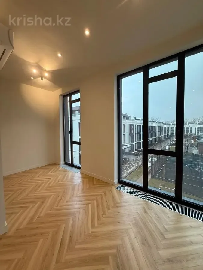 Studija prie jūros su balkonu – 1 nuotrauka iš 8