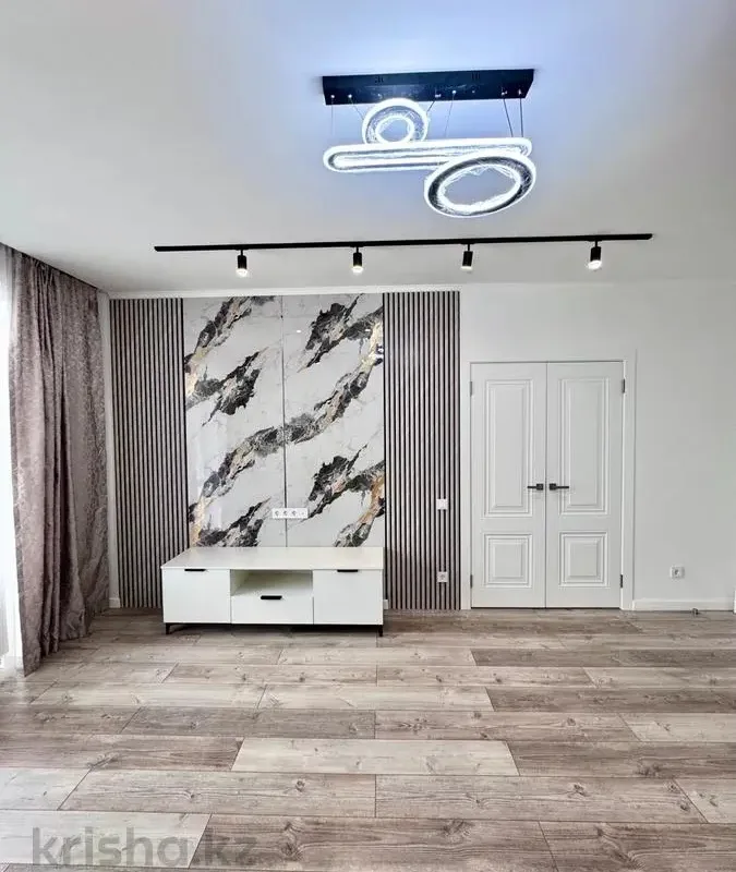 Butas centre modernaus dizaino – 3 nuotrauka iš 8