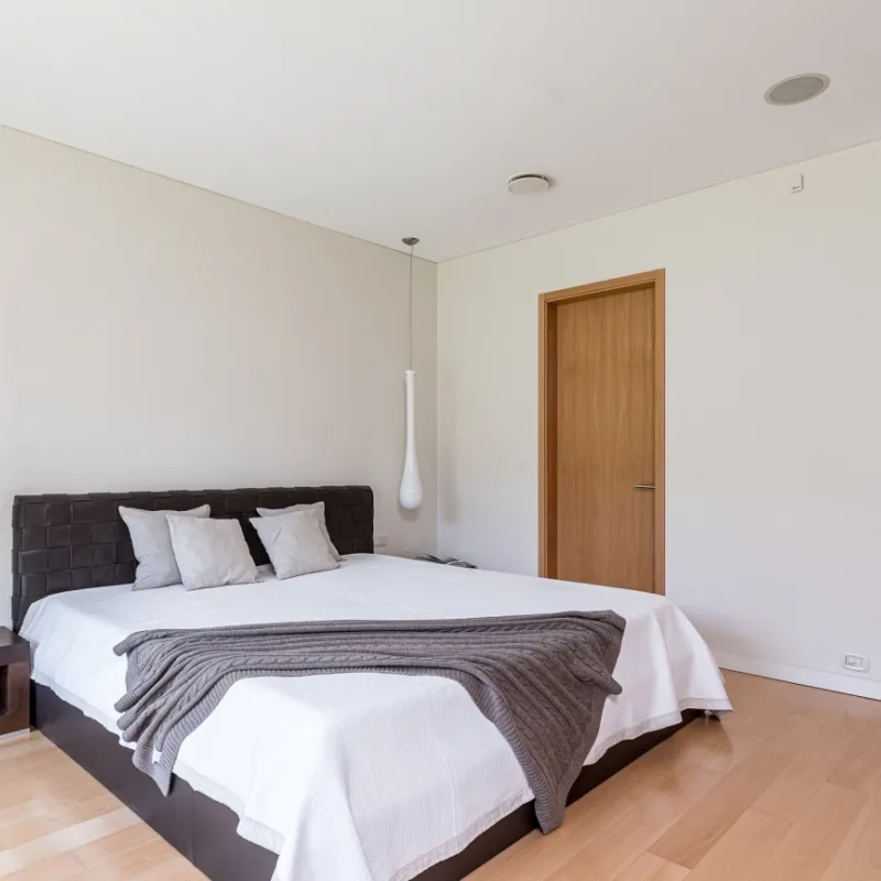 Vila parke su kaminu – 4 nuotrauka iš 10