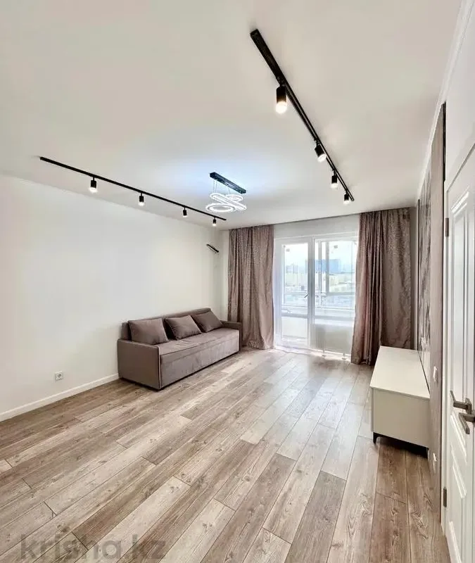 Erdvus 21 m² kambarys — Šilutė – 3 nuotrauka iš 8