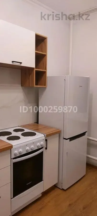 Butas prie ežero su kaminu – 1 nuotrauka iš 9