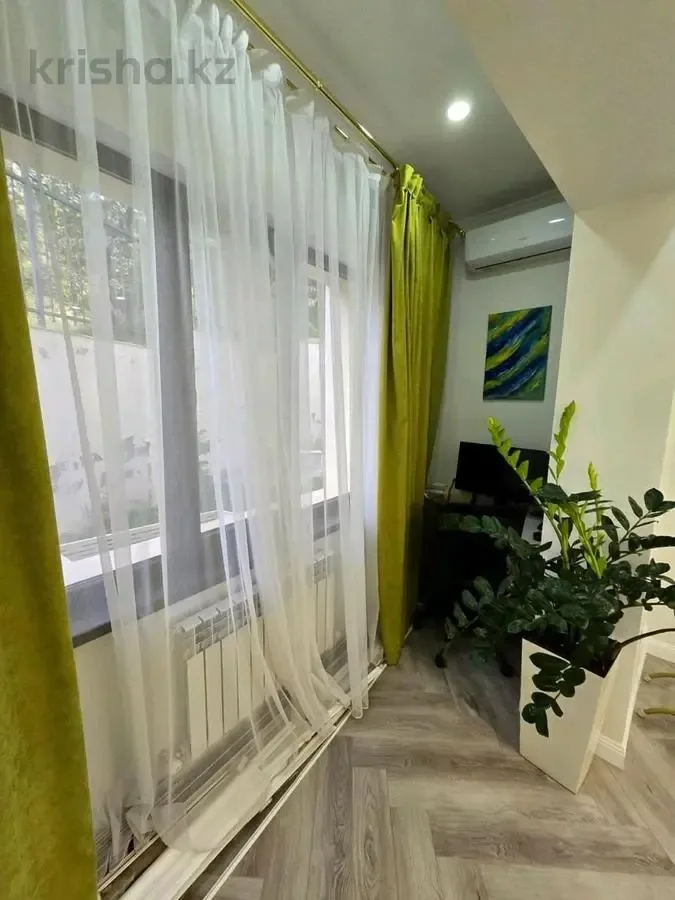 Dviejų aukštų butas miške erdvus – 1 nuotrauka iš 6