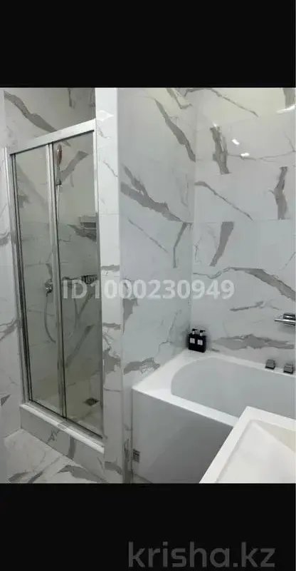 Dviejų aukštų butas centre modernaus dizaino – 4 nuotrauka iš 7