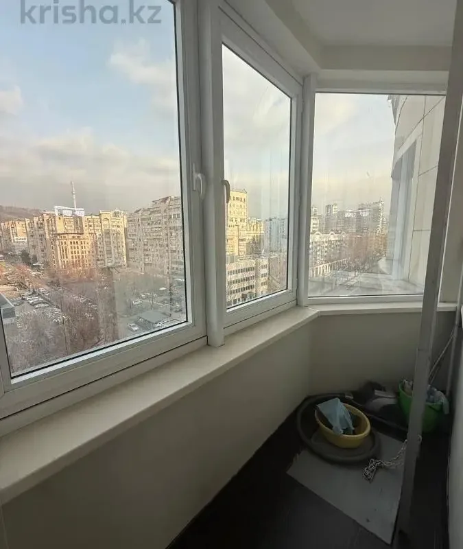 Butas centre su vaizdu