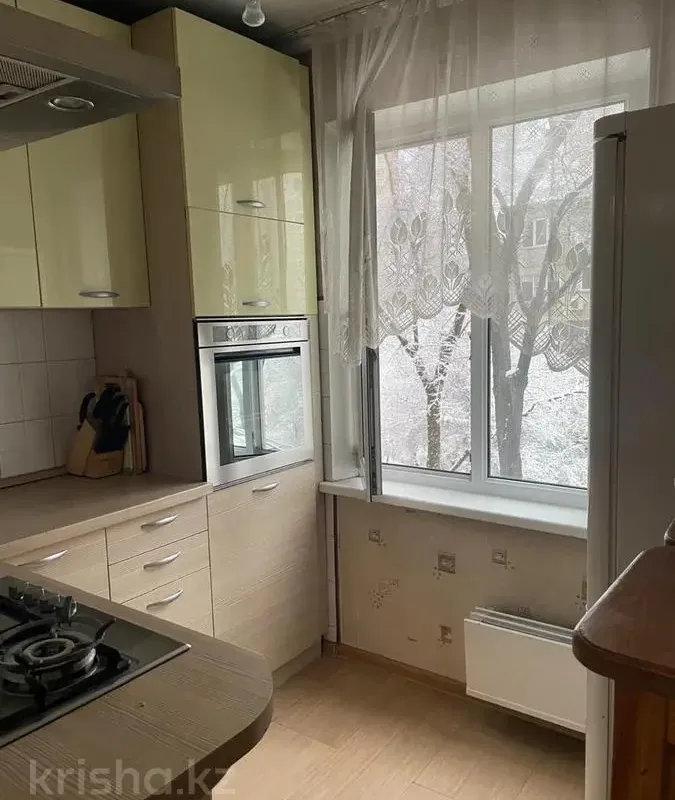 Dviejų aukštų butas centre erdvus