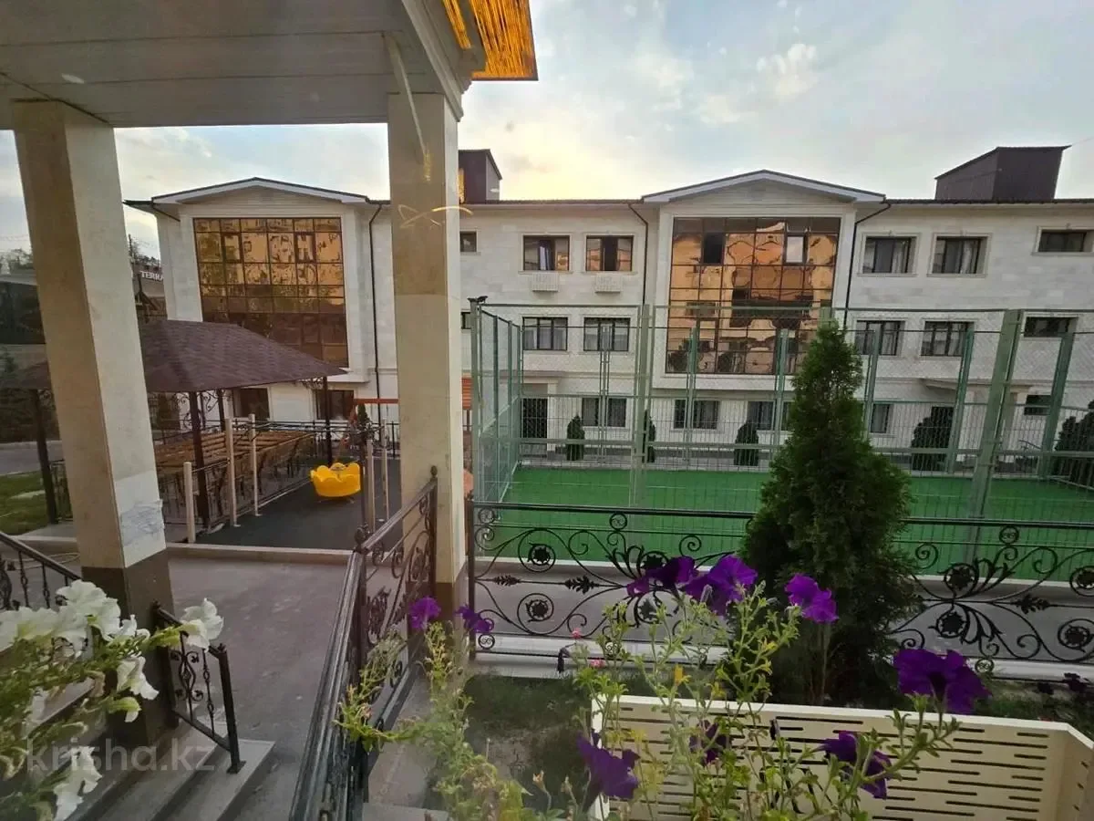 Dviejų aukštų butas kaime šeimoms – 1 nuotrauka iš 8