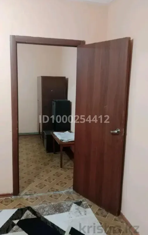 Butas centre su baseinu – 2 nuotrauka iš 5