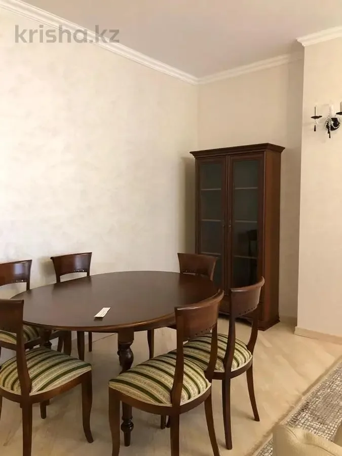 Butas centre modernaus dizaino – 1 nuotrauka iš 4