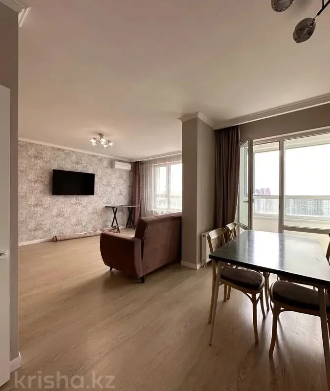 Loftas centre su balkonu – 2 nuotrauka iš 7