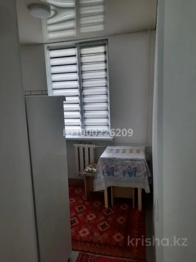Tvarkingas 15 m² kambarys — Telšiai – 1 nuotrauka iš 8